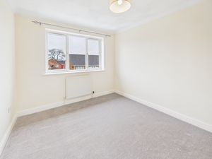 Bedroom- click for photo gallery